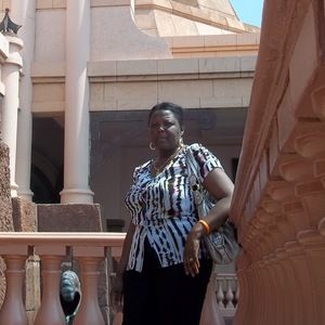 Meet your Posher, Yolette